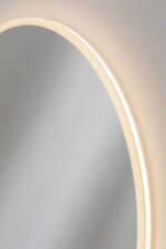 Detaljbild rund LED-spegel