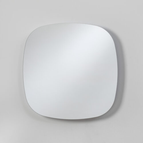 Modern LED-spegel med unik form