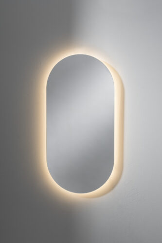 Oval LED-spegel med ambient belysning