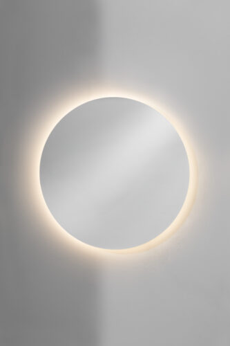 Modern LED-spegel med ambient belysning