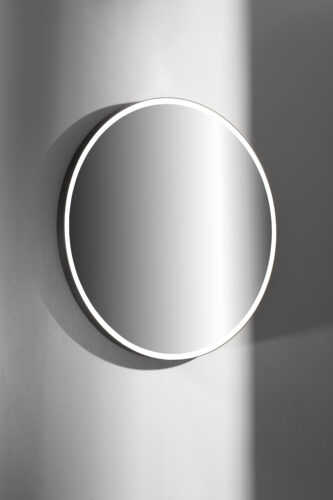 Rund LED-spegel med funktionell belysning och svart metallram