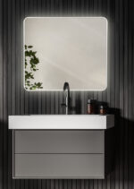 NOAH, LED upplyst spegel, Badrumsspegel, Badrumsspegel med LED-belysning, Badrumsspegel rektangulär med LED-belysning, mattvit