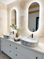 LINA, LED upplyst spegel, Badrumsspegel, Badrumsspegel med LED-belysning, Badrumsspegel oval med LED-belysning