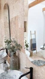 LINA, LED upplyst spegel, Badrumsspegel, Badrumsspegel med LED-belysning, Badrumsspegel oval med LED-belysning